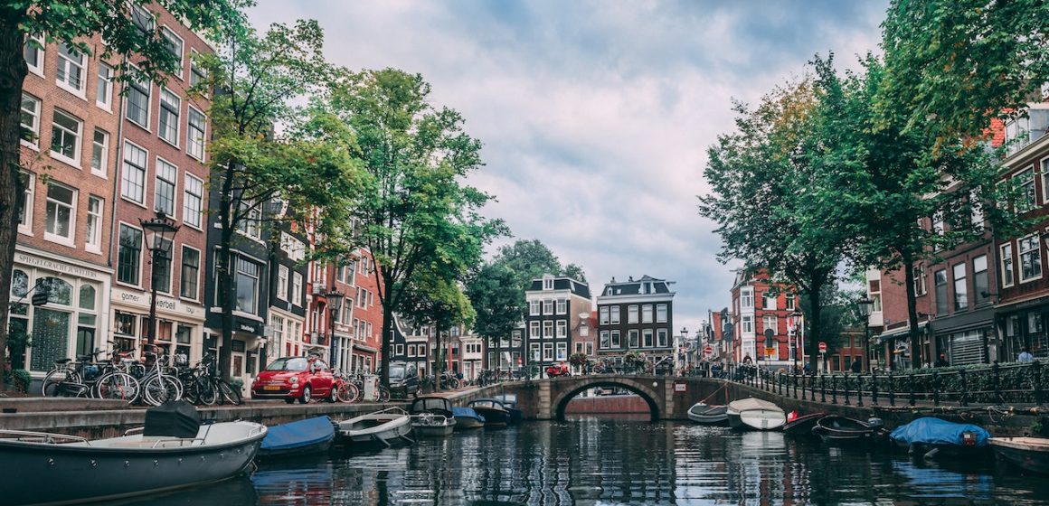 Praca tymczasowa w Holandii – dlaczego warto?