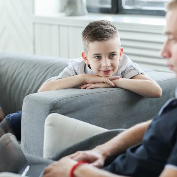 Poradnik dla rodziców: Jak rozpoznać i pomóc dziecku z zaburzeniem obsesyjno-kompulsyjnym?